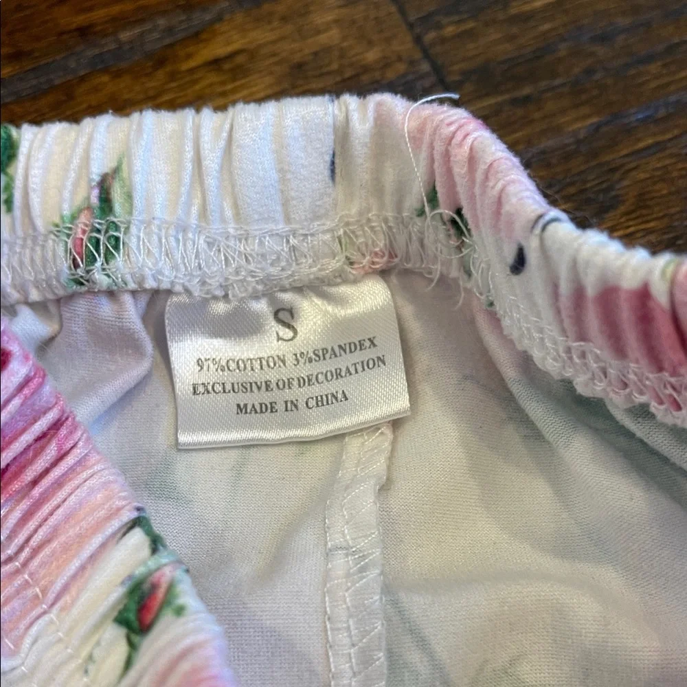 Floral Ruffle Baby Pants - Picture 2 of 2